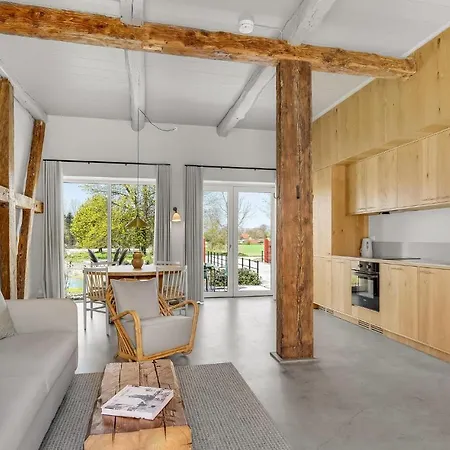 Beautiful In With Kitchen Apartment *