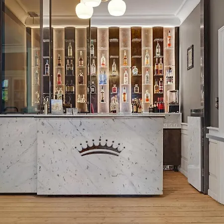 Beautiful In With Kitchen Apartment